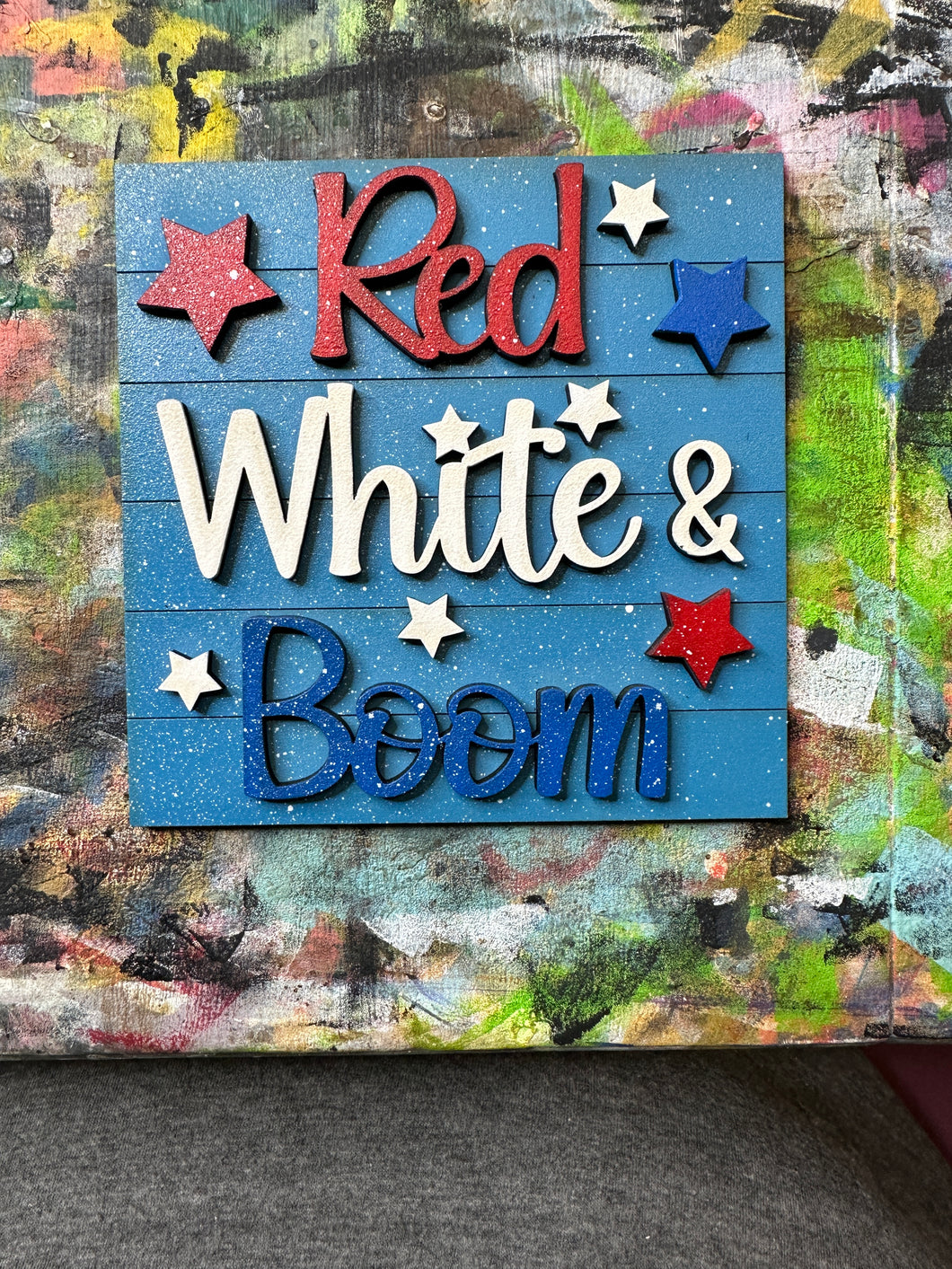 Tile - Red, white and boom